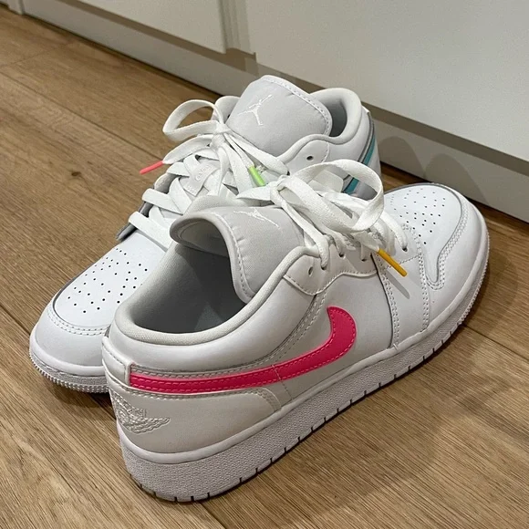 Authentic Nike Jordan Sneakers | Size 5.5 (fits 7) | White with colors - Picture 1 of 10